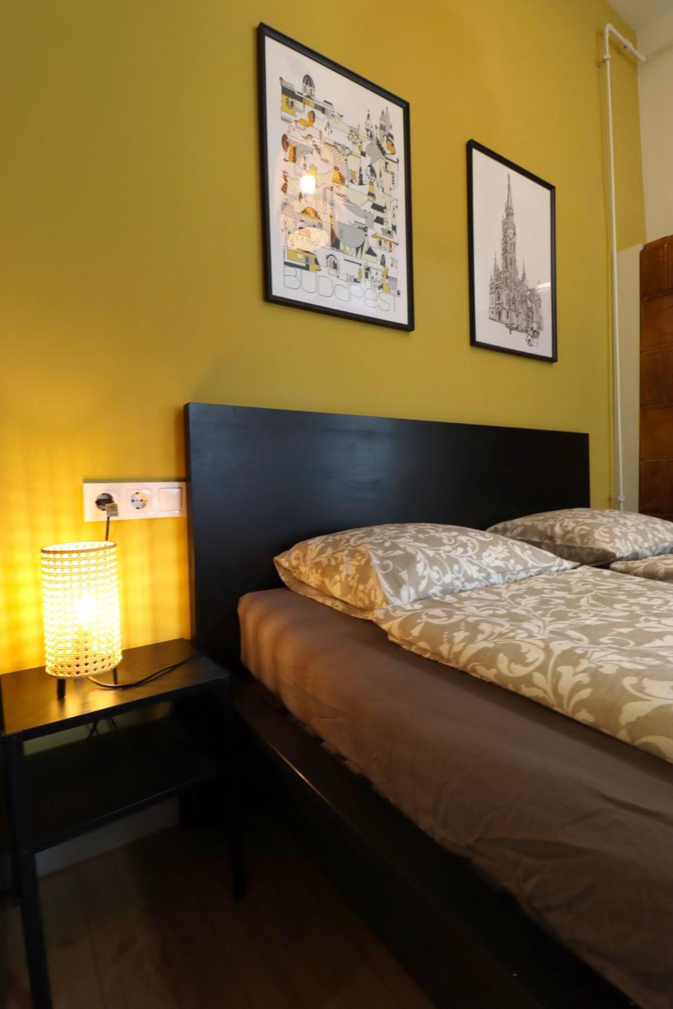 A13 Downtown With Parking Appartement Budapest